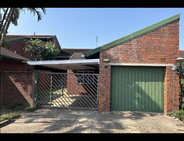 3 BEDROOM DUPLEX FOR SALE IN MEER EN SEE